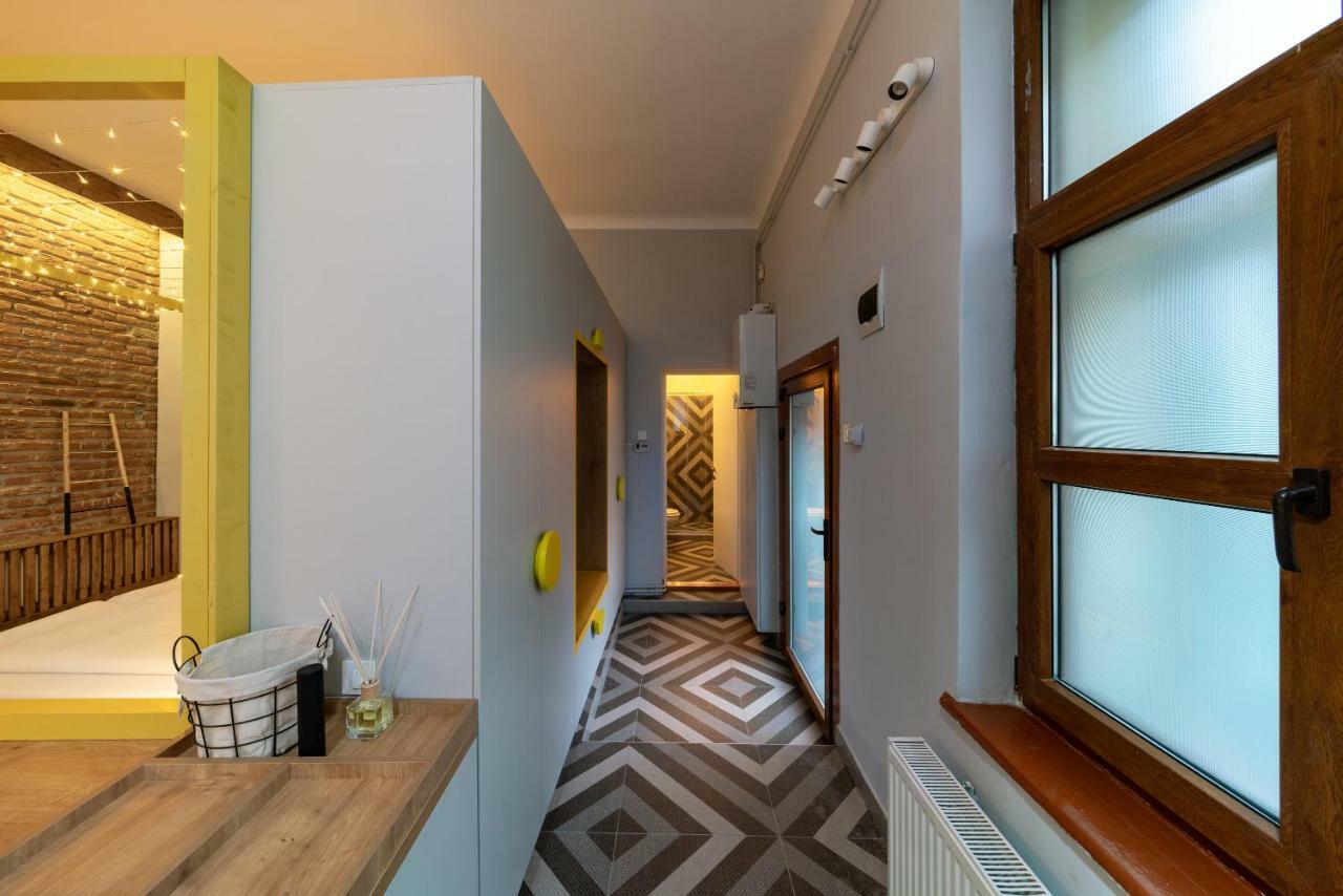 The Yellow Umbrella Studio Cluj-Napoca Ngoại thất bức ảnh