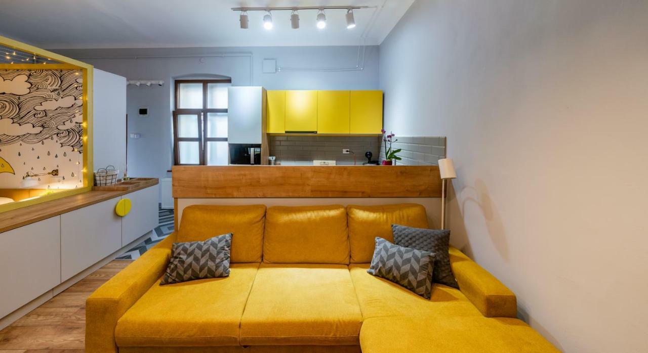 The Yellow Umbrella Studio Cluj-Napoca Ngoại thất bức ảnh