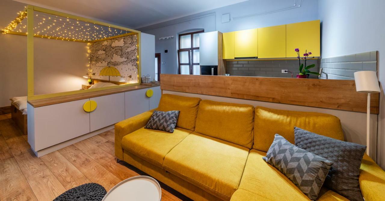 The Yellow Umbrella Studio Cluj-Napoca Ngoại thất bức ảnh