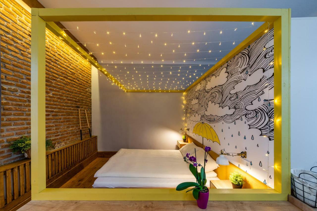 The Yellow Umbrella Studio Cluj-Napoca Ngoại thất bức ảnh